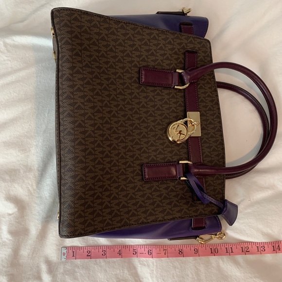 Purple monogrammed Michael Kors purse - Picture 7 of 8